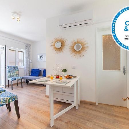 ラゴスB48 - Olive Tree Street 2 Bed Flatアパートメント エクステリア 写真